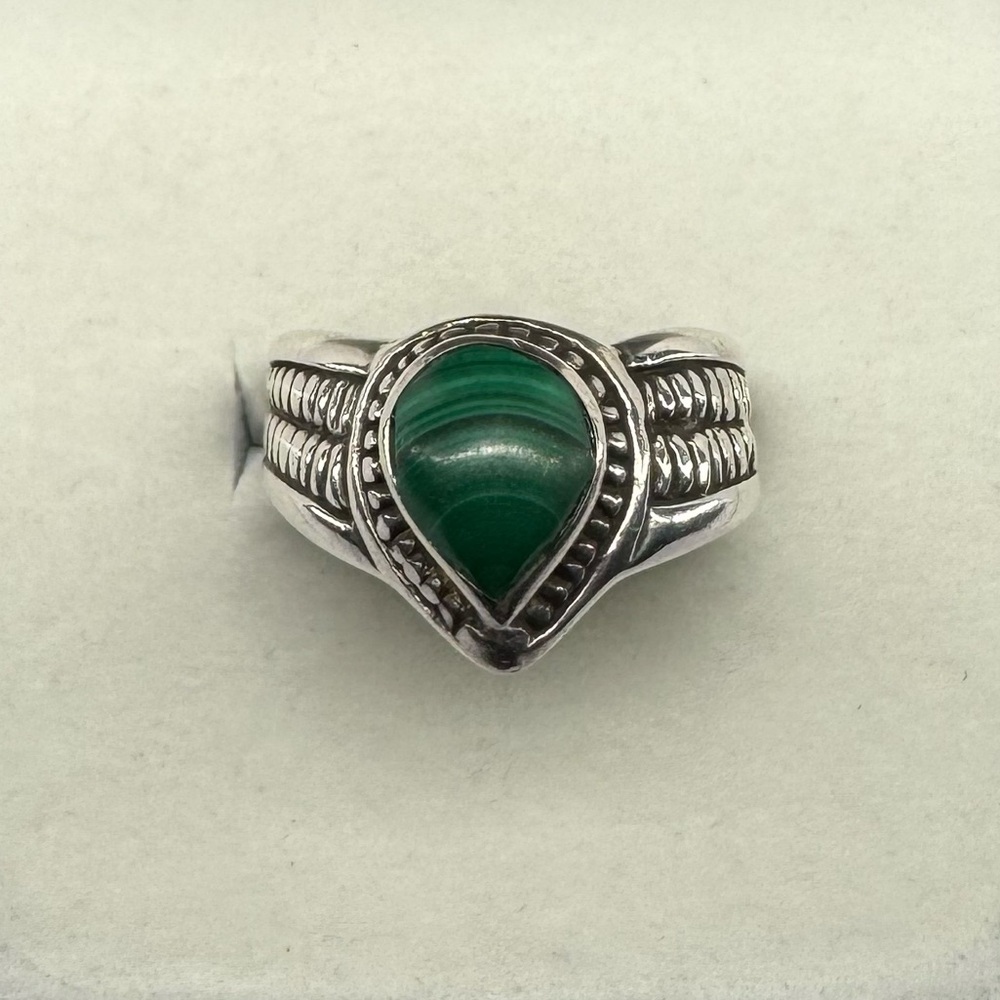 Malachite Vintage 1960s 925 Sterling Silver Ring Size 5.5